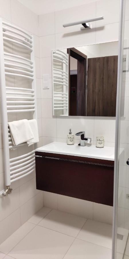 Pe-Ki Lux Apartman Szekesfehervar Luaran gambar